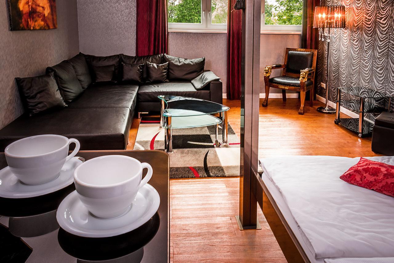 Hotel Sleepinn Volkspark (Adults Only) ハンブルク エクステリア 写真